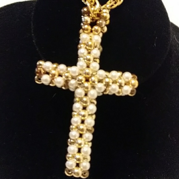 Cross Pearl and Gold Tone Necklace - Picture 5 of 5